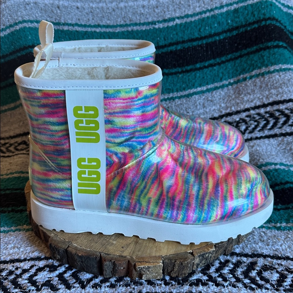 UGG *NWOB* Women's Classic Clear Mini Pixelate Waterproof Rain Ankle Boots - Picture 2 of 16